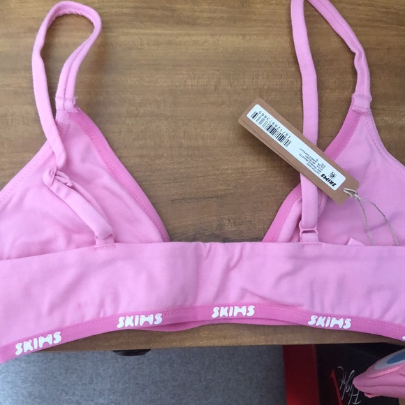 Skims Logo Bralette & Thong Bundle - Picture 10 of 13